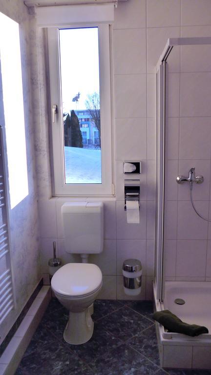 Romantisches Hotel Zur Traube Schwerin Шверин Стая снимка