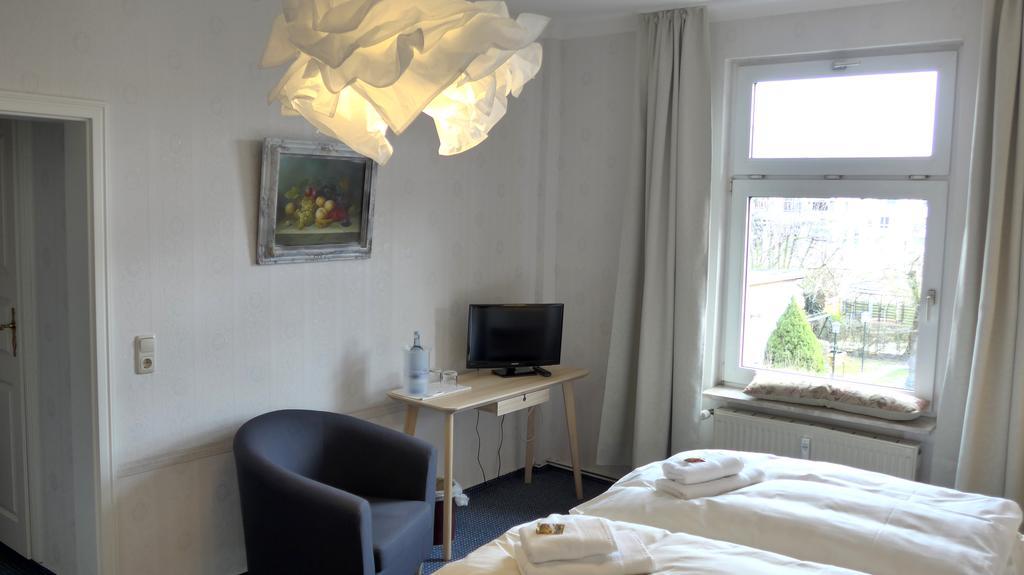 Romantisches Hotel Zur Traube Schwerin Шверин Екстериор снимка
