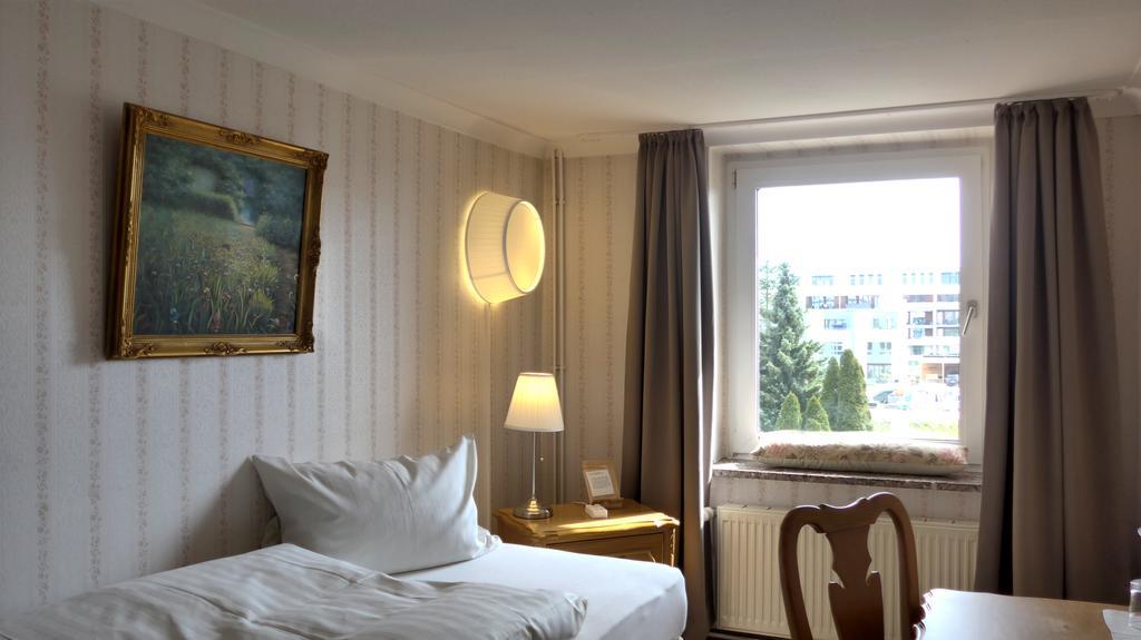 Romantisches Hotel Zur Traube Schwerin Шверин Екстериор снимка